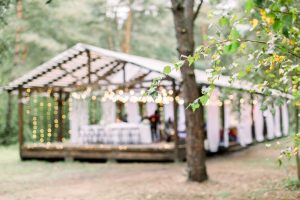 Discover essential tips for outdoor tent rentals in Utah's unique climate. Our complete guide covers seasonal considerations for successful tented events year-round.